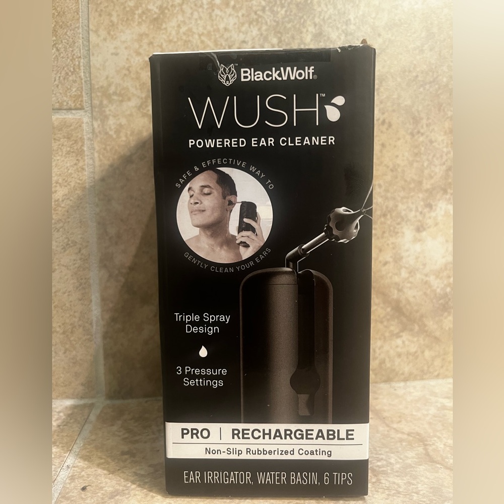 Black Wolf Wush Powered Ear Cleaner